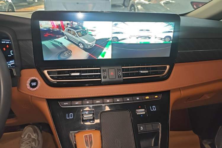 Used Hongqi HQ9 2023 2.0T Smart Connect Flagship Edition Audio And AC Panel