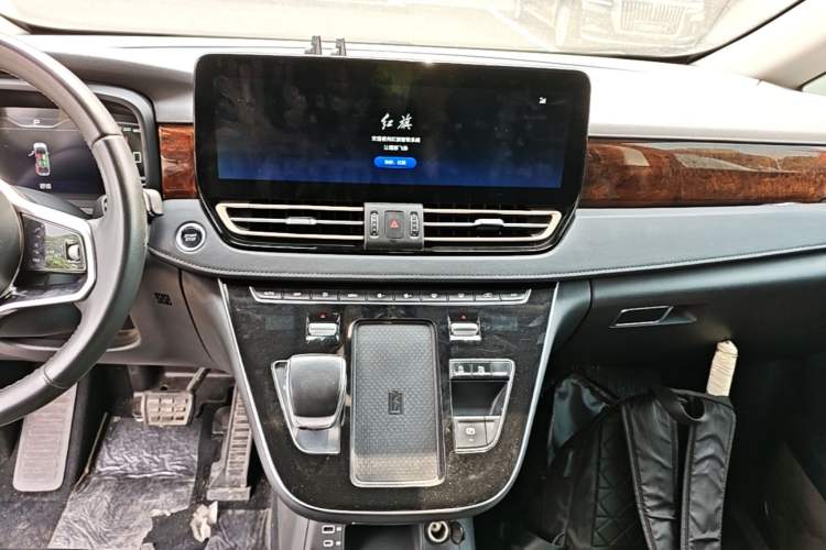 Used Hongqi HQ9 2023 2.0T Smart Connect Flagship Edition Audio And AC Panel