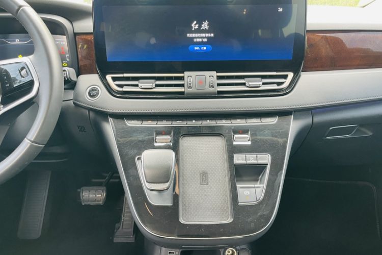 Used Hongqi HQ9 2023 2.0T Smart Connect Flagship Edition Audio And AC Panel