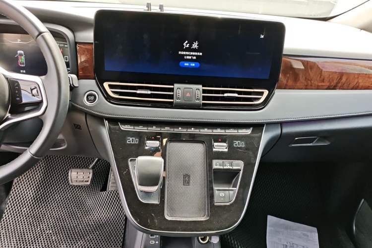 Used Hongqi HQ9 2023 2.0T Smart Connect Flagship Edition Audio And AC Panel