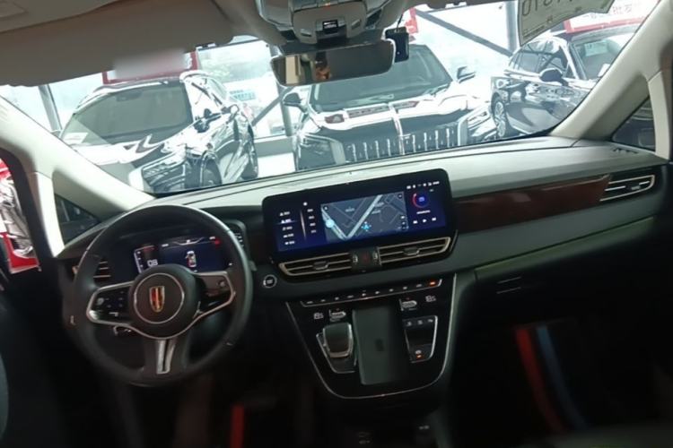Used Hongqi HQ9 2023 2.0T Smart Connect Flagship Edition Center Console