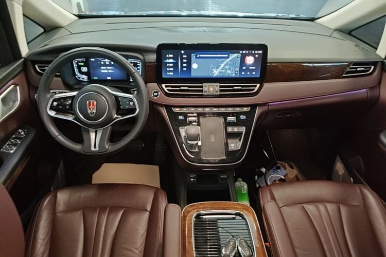 Used Hongqi HQ9 2023 2.0T Smart Connect Flagship Edition Center Console