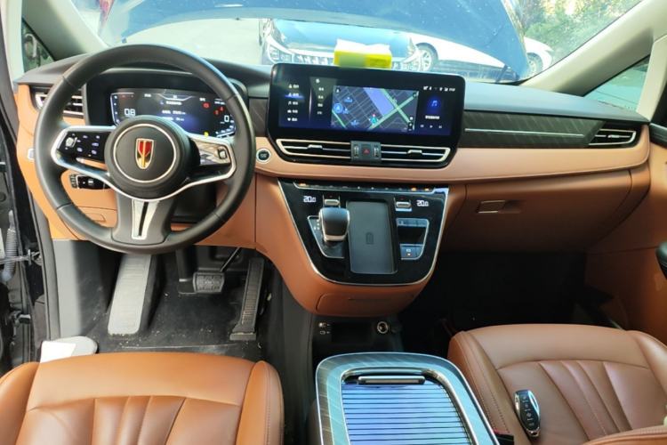 Used Hongqi HQ9 2023 2.0T Smart Connect Flagship Edition Center Console