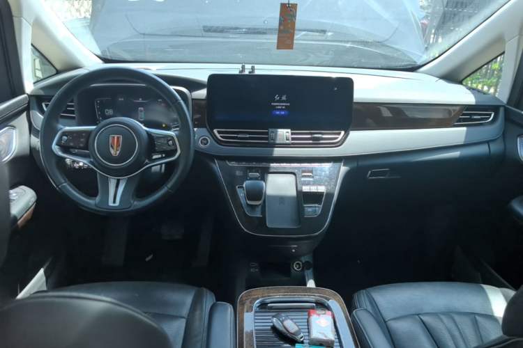 Used Hongqi HQ9 2023 2.0T Smart Connect Flagship Edition Center Console
