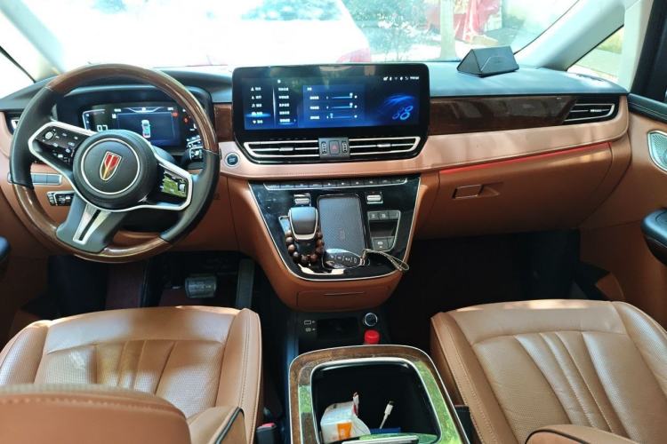 Used Hongqi HQ9 2023 2.0T Smart Connect Flagship Edition Center Console