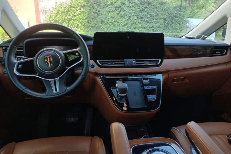 Used Hongqi HQ9 2023 2.0T Smart Connect Flagship Edition Center Console