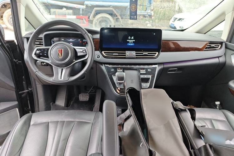 Used Hongqi HQ9 2023 2.0T Smart Connect Flagship Edition Center Console