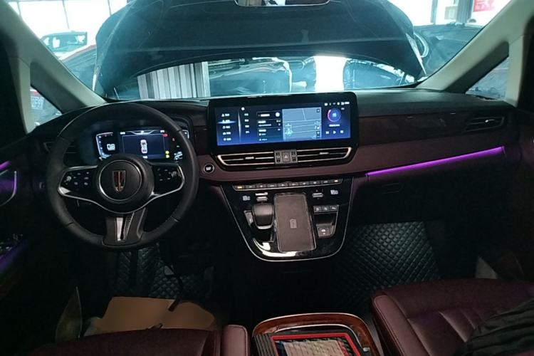 Used Hongqi HQ9 2023 2.0T Smart Connect Flagship Edition Center Console
