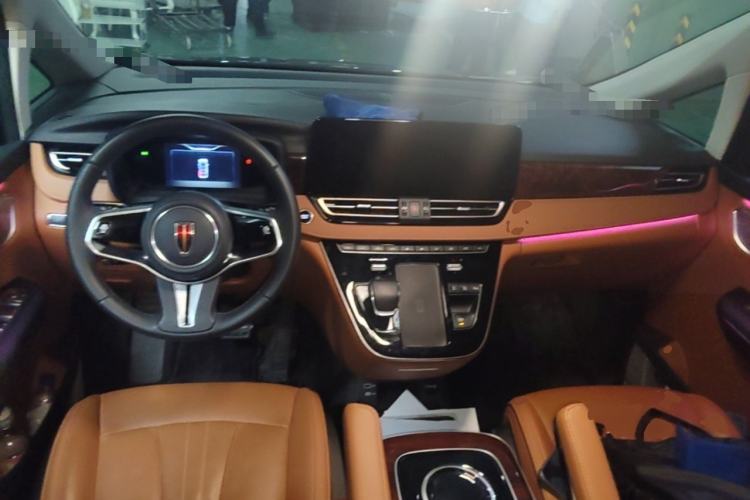Used Hongqi HQ9 2023 2.0T Smart Connect Flagship Edition Center Console