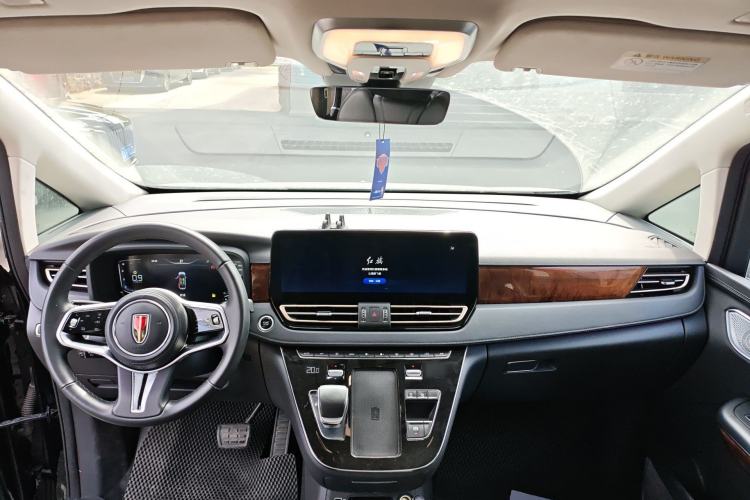 Used Hongqi HQ9 2023 2.0T Smart Connect Flagship Edition Center Console