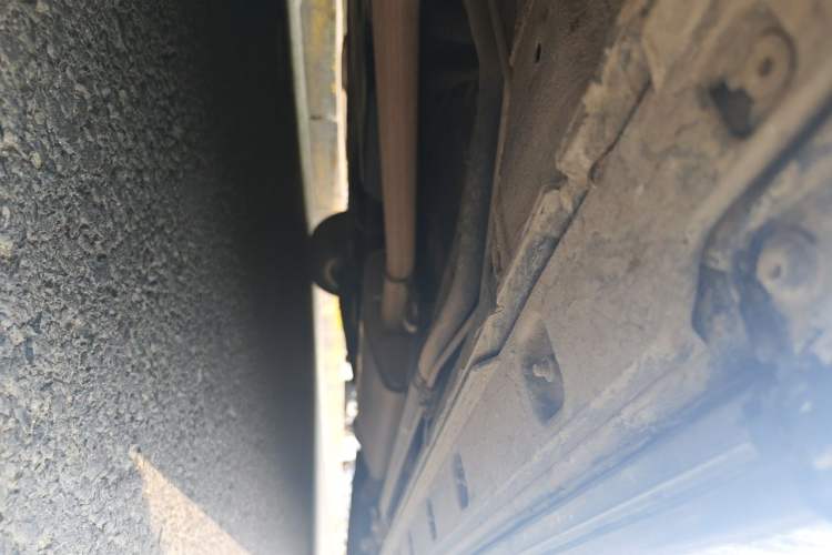 Used Hongqi HQ9 2023 2.0T Smart Connect Flagship Edition Chassis Front Left