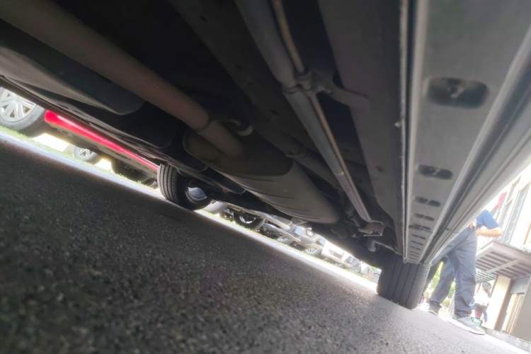 Used Hongqi HQ9 2023 2.0T Smart Connect Flagship Edition Chassis Front Left