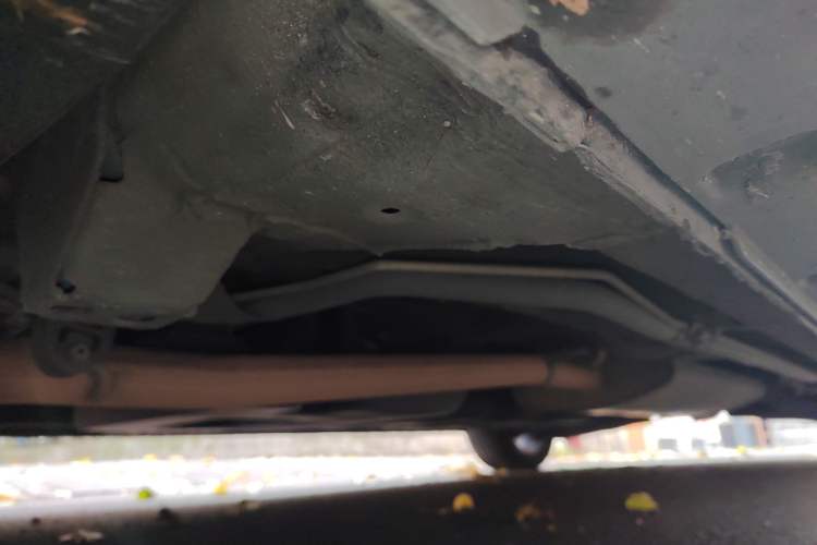 Used Hongqi HQ9 2023 2.0T Smart Connect Flagship Edition Chassis Front Left