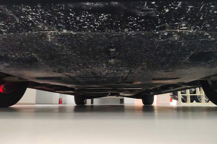 Used Hongqi HQ9 2023 2.0T Smart Connect Flagship Edition Chassis Front