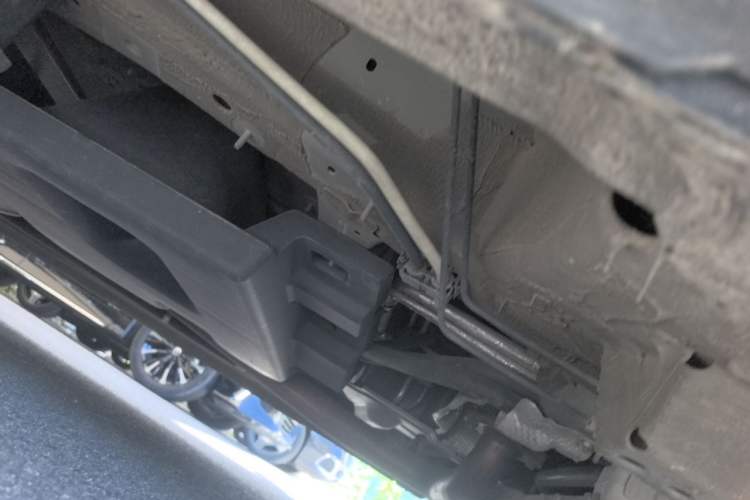Used Hongqi HQ9 2023 2.0T Smart Connect Flagship Edition Chassis Front Right