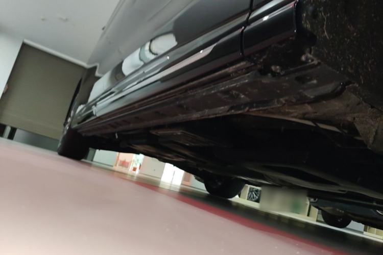 Used Hongqi HQ9 2023 2.0T Smart Connect Flagship Edition Chassis Front Right