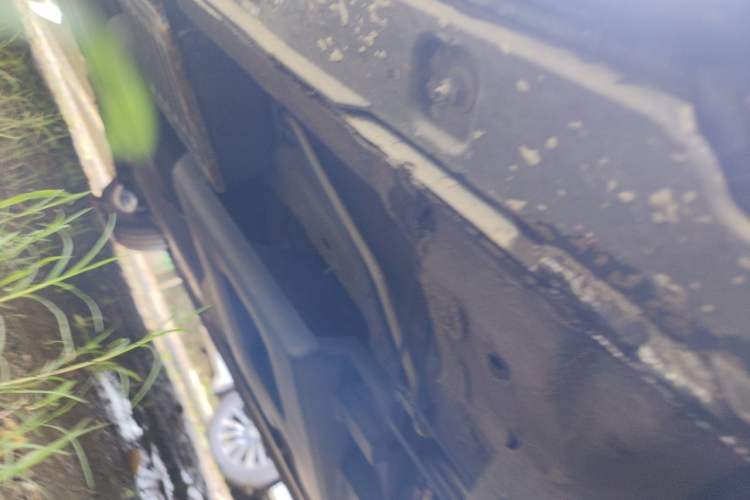 Used Hongqi HQ9 2023 2.0T Smart Connect Flagship Edition Chassis Front Right