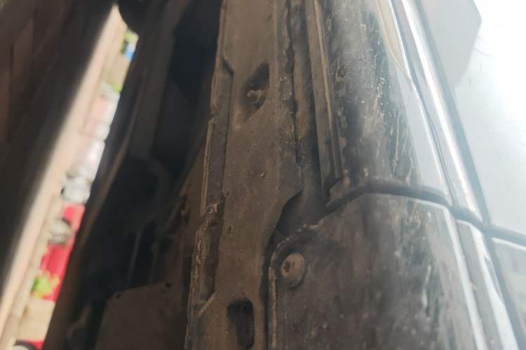 Used Hongqi HQ9 2023 2.0T Smart Connect Flagship Edition Chassis Front Right