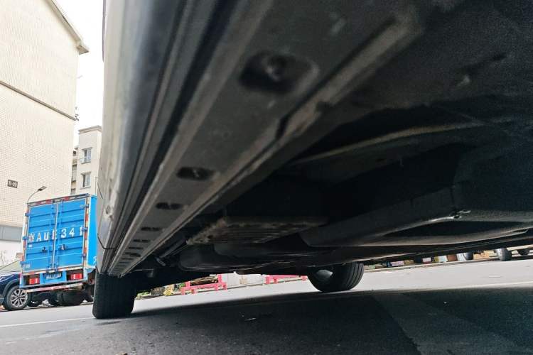 Used Hongqi HQ9 2023 2.0T Smart Connect Flagship Edition Chassis Front Right