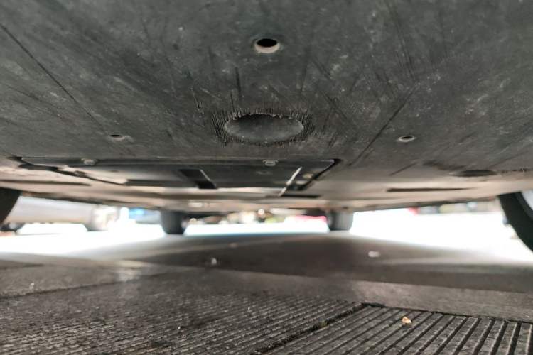 Used Hongqi HQ9 2023 2.0T Smart Connect Flagship Edition Chassis Front
