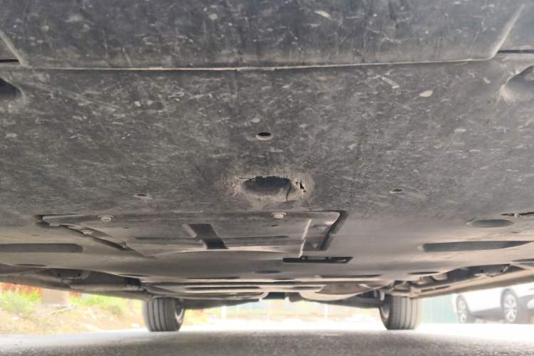Used Hongqi HQ9 2023 2.0T Smart Connect Flagship Edition Chassis Front