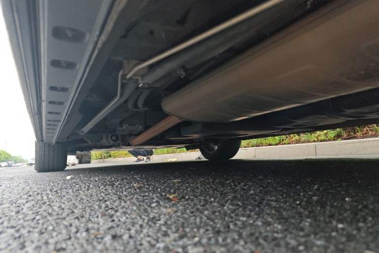 Used Hongqi HQ9 2023 2.0T Smart Connect Flagship Edition Chassis Rear Left