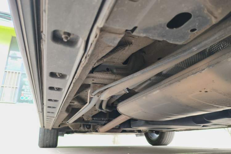 Used Hongqi HQ9 2023 2.0T Smart Connect Flagship Edition Chassis Rear Left