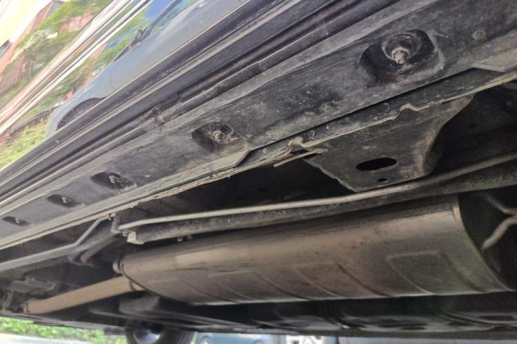 Used Hongqi HQ9 2023 2.0T Smart Connect Flagship Edition Chassis Rear Left