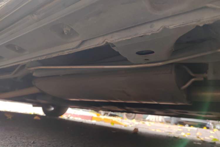 Used Hongqi HQ9 2023 2.0T Smart Connect Flagship Edition Chassis Rear Left