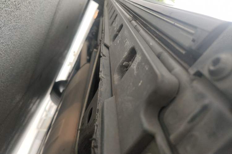 Used Hongqi HQ9 2023 2.0T Smart Connect Flagship Edition Chassis Rear Left