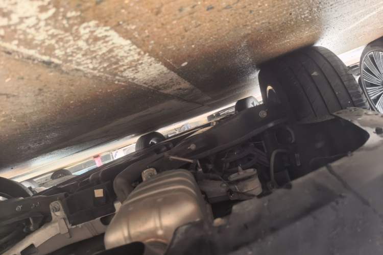 Used Hongqi HQ9 2023 2.0T Smart Connect Flagship Edition Chassis Rear