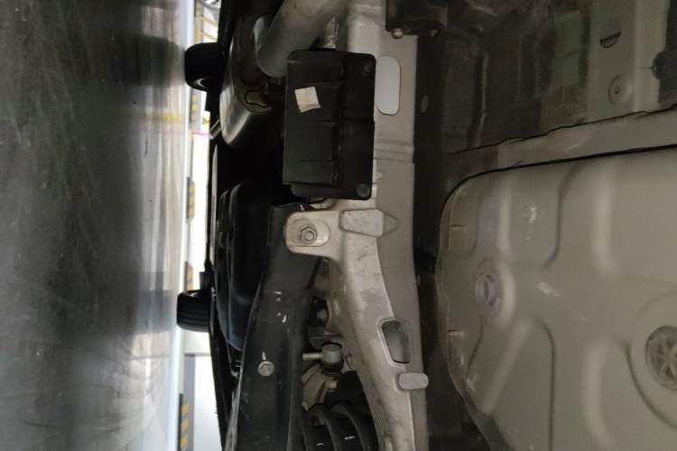 Used Hongqi HQ9 2023 2.0T Smart Connect Flagship Edition Chassis Rear