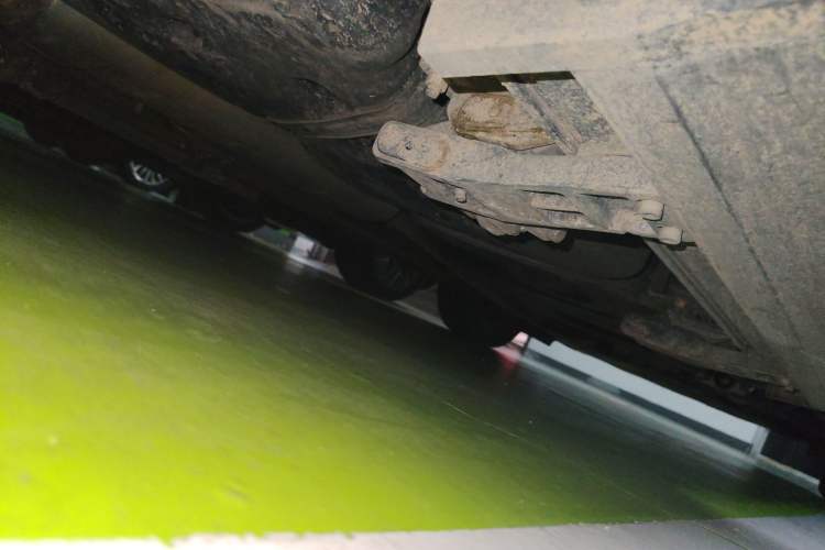 Used Hongqi HQ9 2023 2.0T Smart Connect Flagship Edition Chassis Rear Right