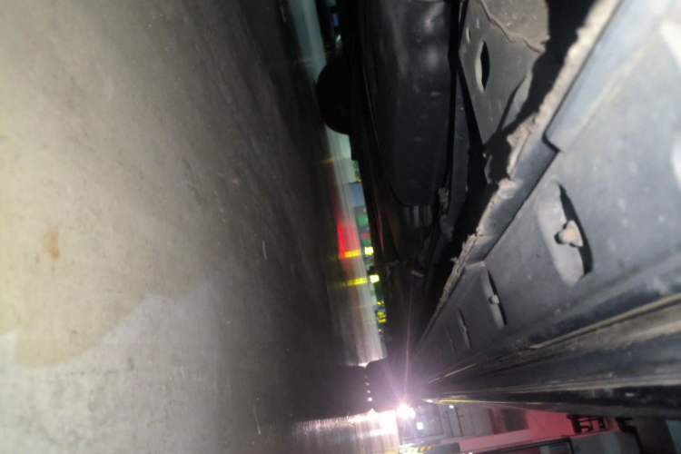 Used Hongqi HQ9 2023 2.0T Smart Connect Flagship Edition Chassis Rear Right