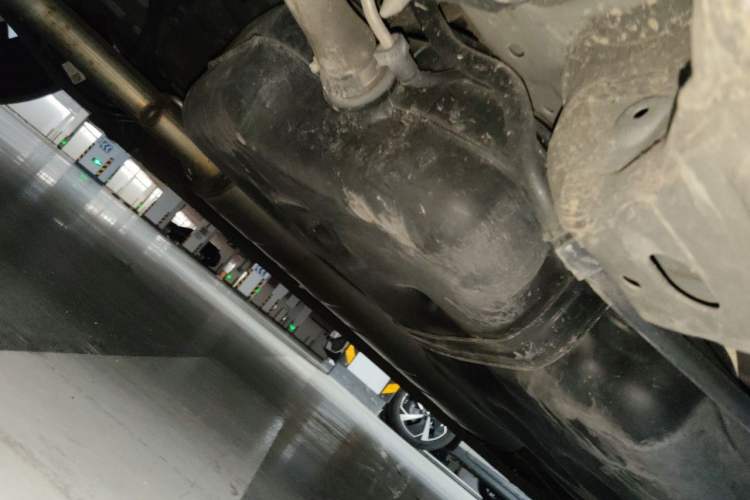Used Hongqi HQ9 2023 2.0T Smart Connect Flagship Edition Chassis Rear Right