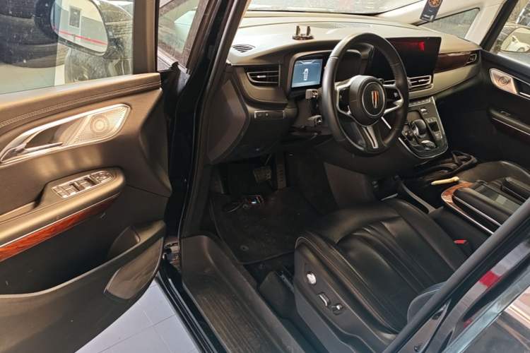 Used Hongqi HQ9 2023 2.0T Smart Connect Flagship Edition Driver Seat