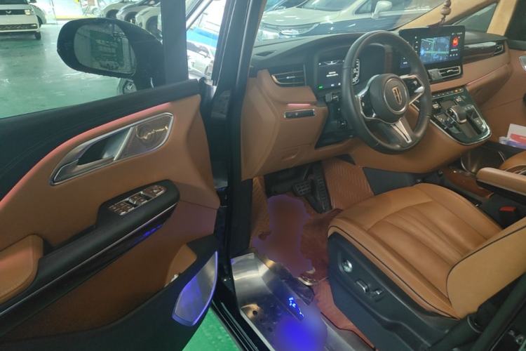 Used Hongqi HQ9 2023 2.0T Smart Connect Flagship Edition Driver Seat