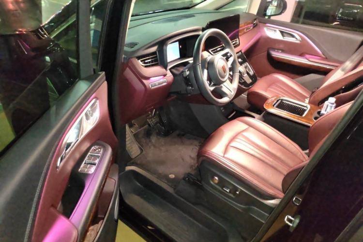 Used Hongqi HQ9 2023 2.0T Smart Connect Flagship Edition Driver Seat