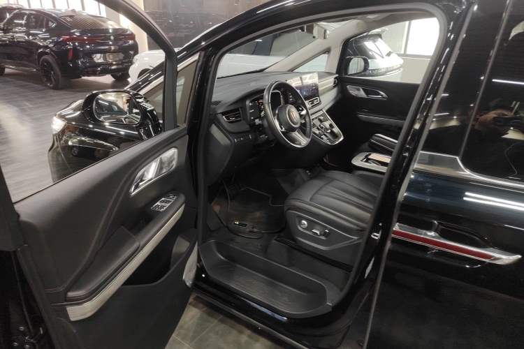 Used Hongqi HQ9 2023 2.0T Smart Connect Flagship Edition Driver Seat