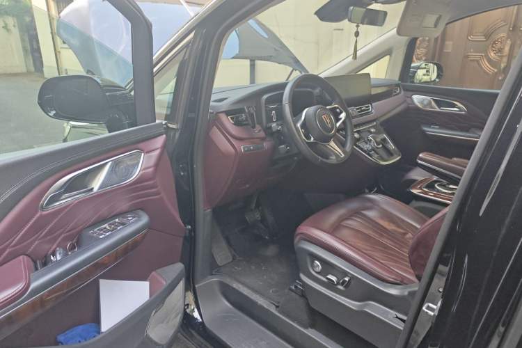 Used Hongqi HQ9 2023 2.0T Smart Connect Flagship Edition Driver Seat