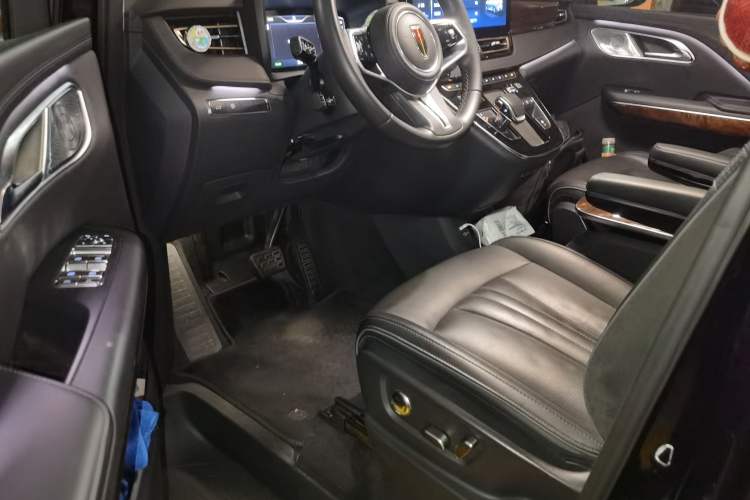 Used Hongqi HQ9 2023 2.0T Smart Connect Flagship Edition Driver Seat
