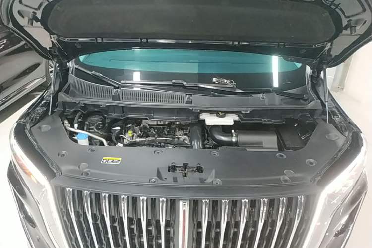 Used Hongqi HQ9 2023 2.0T Smart Connect Flagship Edition Engine Bay