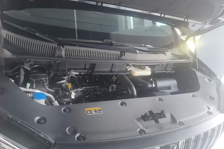 Used Hongqi HQ9 2023 2.0T Smart Connect Flagship Edition Engine Bay