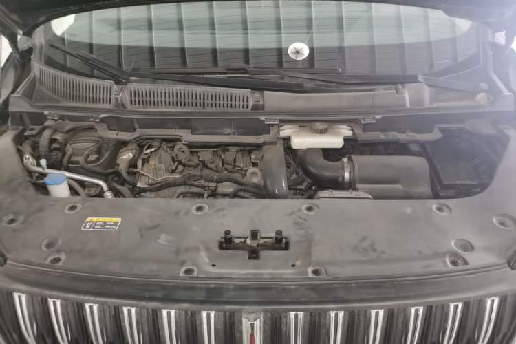 Used Hongqi HQ9 2023 2.0T Smart Connect Flagship Edition Engine Bay