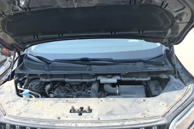 Used Hongqi HQ9 2023 2.0T Smart Connect Flagship Edition Engine Bay