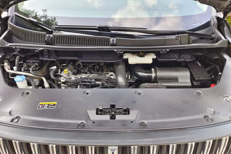 Used Hongqi HQ9 2023 2.0T Smart Connect Flagship Edition Engine Bay
