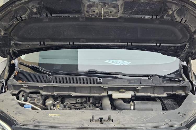 Used Hongqi HQ9 2023 2.0T Smart Connect Flagship Edition Engine Bay