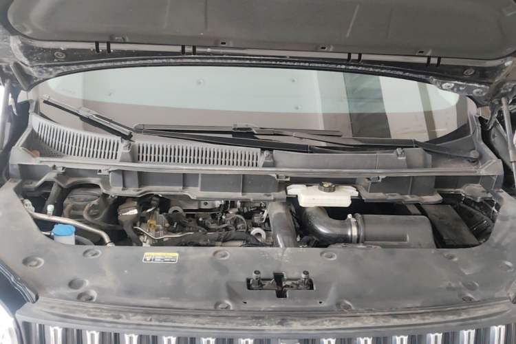 Used Hongqi HQ9 2023 2.0T Smart Connect Flagship Edition Engine Bay