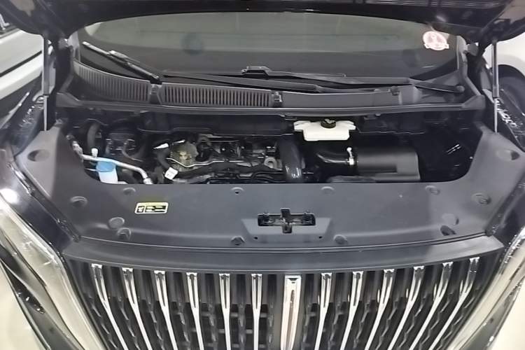 Used Hongqi HQ9 2023 2.0T Smart Connect Flagship Edition Engine Bay