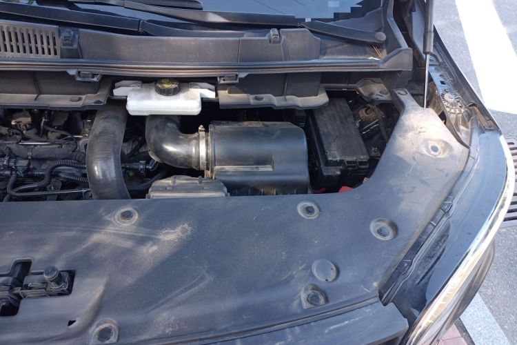 Used Hongqi HQ9 2023 2.0T Smart Connect Flagship Edition Engine Bay Left